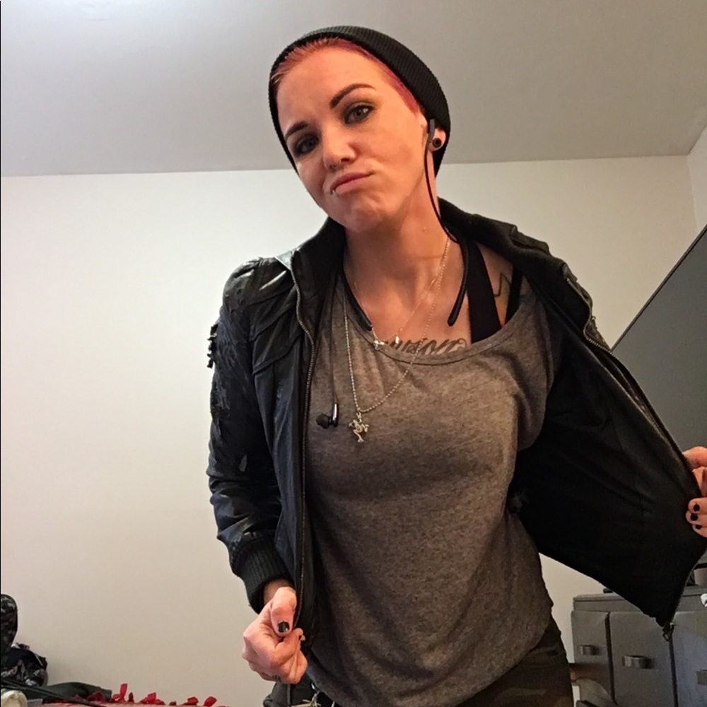 Meet your Posher, Stephanie